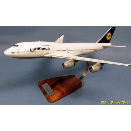 Lufthansa Boeing 747-8 Miniaturflugzeug